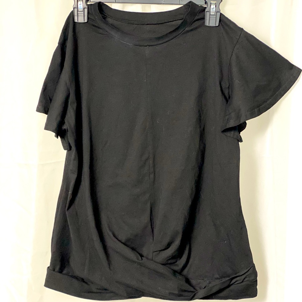BRAND NEW TOP FROM AMAZON. FLARE SLEEVE WITH TWIST HEM. FITS VERY SMALL.